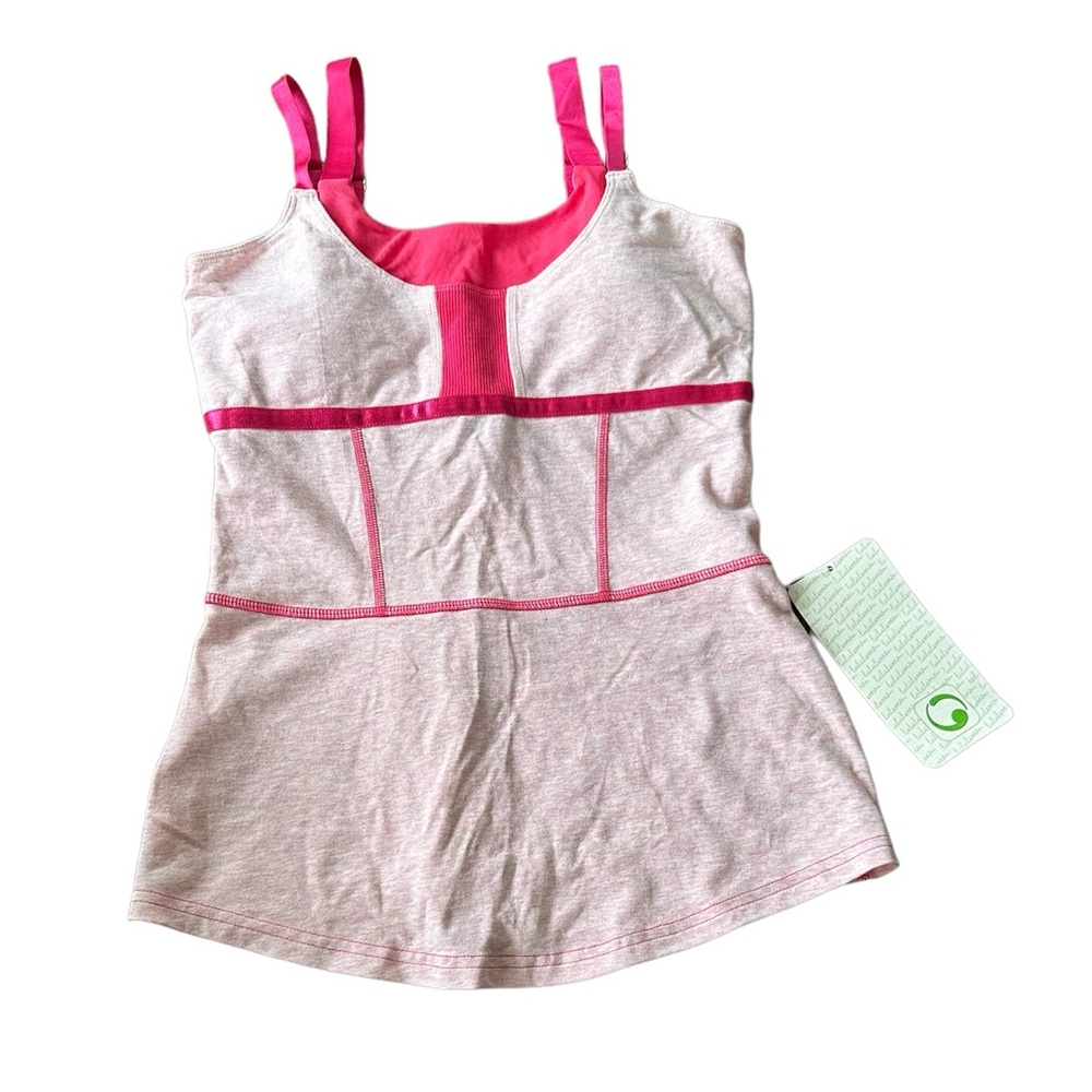 Lululemon Move Tank Size 6
NWT